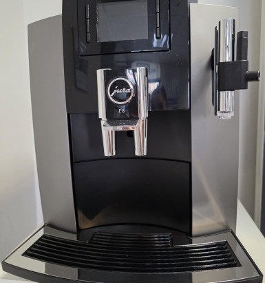 Produkt Jura E 8